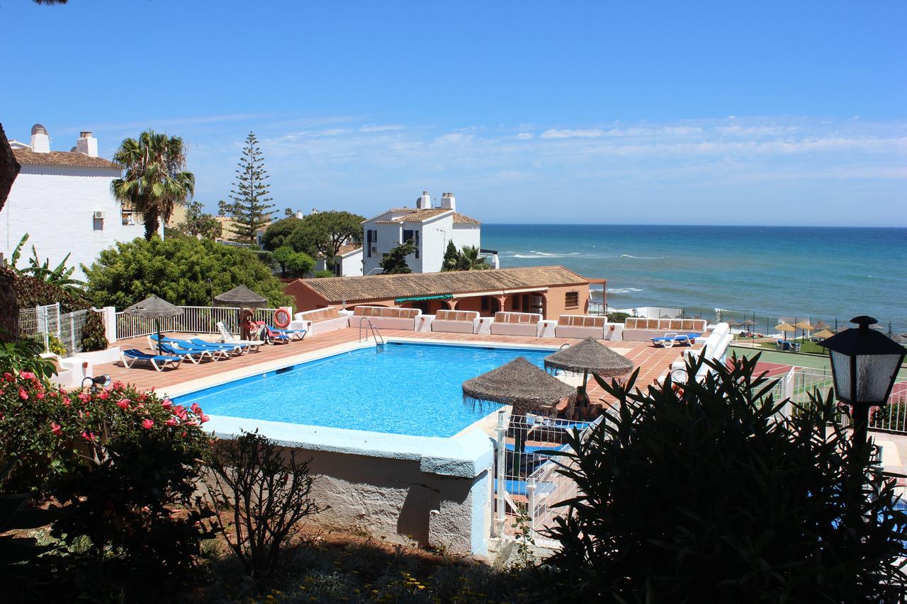 Mansion Alhamar - 2 Bedroom, Frontline Beach, Mountain Views, Full Size Pool, Tennis Courts, Close To Shops, On-Site Bar & Chiringuito Sitio de Calahonda Esterno foto