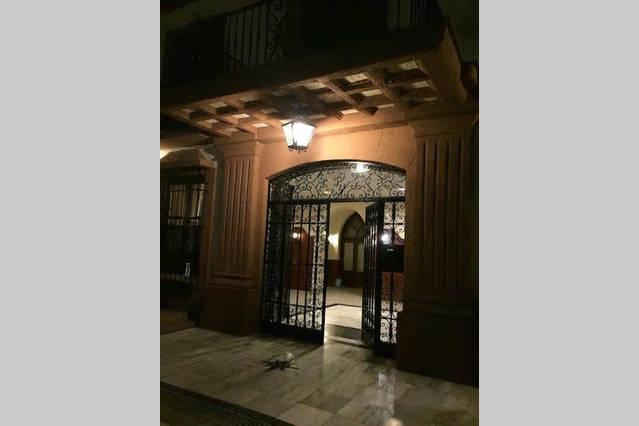 Mansion Alhamar - 2 Bedroom, Frontline Beach, Mountain Views, Full Size Pool, Tennis Courts, Close To Shops, On-Site Bar & Chiringuito Sitio de Calahonda Esterno foto