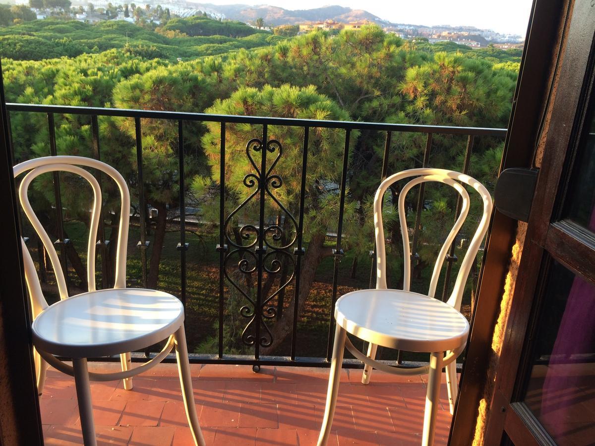 Mansion Alhamar - 2 Bedroom, Frontline Beach, Mountain Views, Full Size Pool, Tennis Courts, Close To Shops, On-Site Bar & Chiringuito Sitio de Calahonda Esterno foto