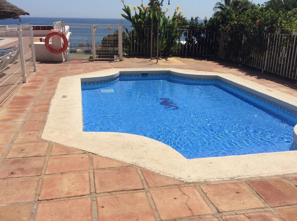 Mansion Alhamar - 2 Bedroom, Frontline Beach, Mountain Views, Full Size Pool, Tennis Courts, Close To Shops, On-Site Bar & Chiringuito Sitio de Calahonda Esterno foto