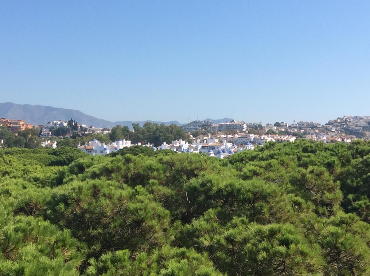 Mansion Alhamar - 2 Bedroom, Frontline Beach, Mountain Views, Full Size Pool, Tennis Courts, Close To Shops, On-Site Bar & Chiringuito Sitio de Calahonda Esterno foto